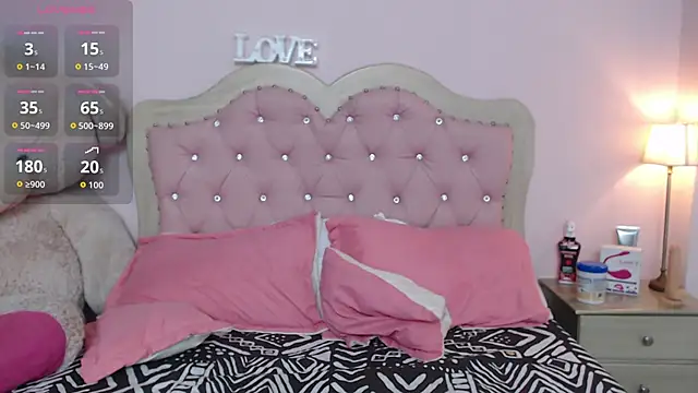 skinny hailey online show from April 8, 2026, 11:33 am