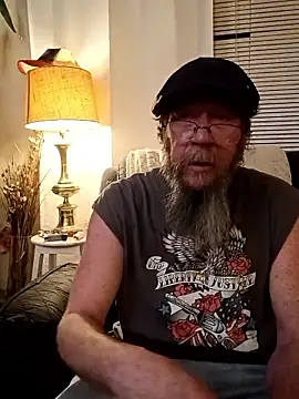 Snapshot of AgoneCanal chatting on April 4, 2026, 12:28 am AgoneCanal online show from April 4, 2026, 12:28 am