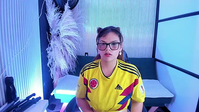 kittyBlossom 1 online show from June 23, 2026, 8:51 pm