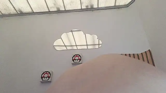 Caroline hernandes online show from April 15, 2026, 2:54 pm