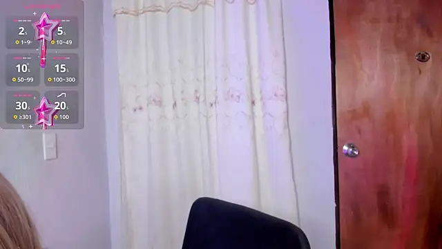 marianafoxx  online show from March 19, 2026, 3:23 pm