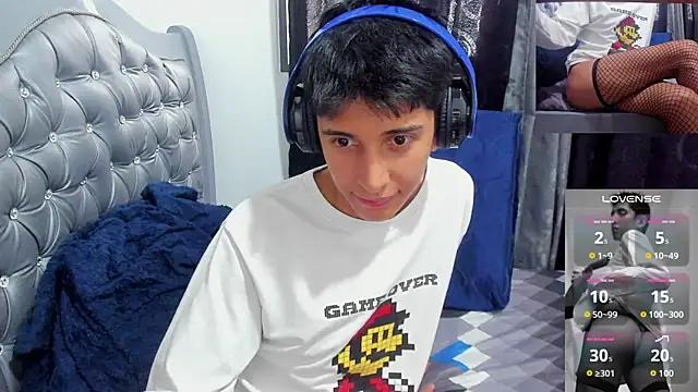 gomitaboy1 online show from April 2, 2026, 6:58 pm