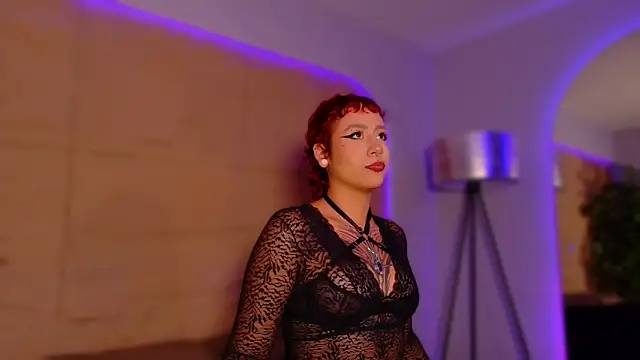 Snapshot of Osiriss_ chatting on July 14, 2026, 10:05 pm Osiriss online show from July 14, 2026, 10:05 pm