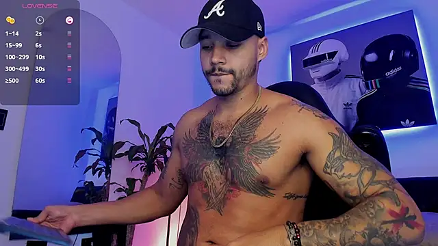 Snapshot of NikoHank_ chatting on May 1, 2026, 7:57 am NikoHank online show from May 1, 2026, 7:57 am