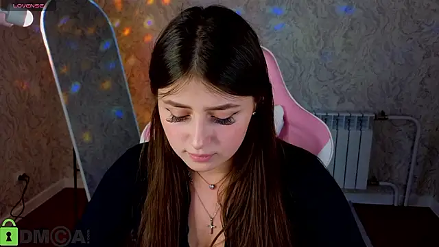 Crystal-Lace online show from March 18, 2026, 9:23 am