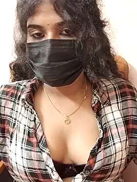 Sunitha28 online show from April 21, 2026, 4:13 pm