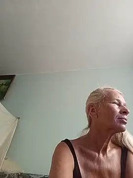 ViktoriaSexi1 online show from July 4, 2026, 5:36 am