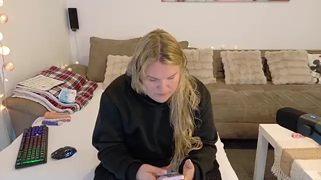 Jolina Juice online show from April 11, 2026, 9:02 am