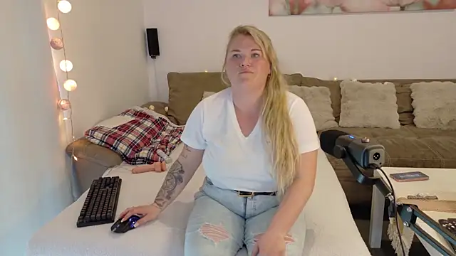 Jolina Juice online show from April 18, 2026, 1:57 pm