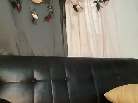 yourmommy pia online show from April 15, 2026, 12:53 pm