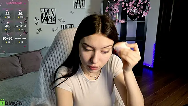 Snapshot of Sugar_Kitten12 chatting on June 7, 2026, 2:17 am Sugar Kitten12 online show from June 7, 2026, 2:17 am