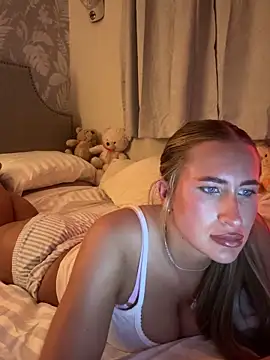 michelle louise online show from March 11, 2026, 7:19 pm