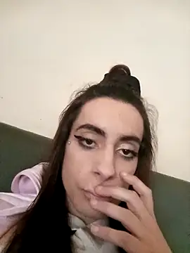 chiara-mario online show from April 10, 2026, 10:22 am