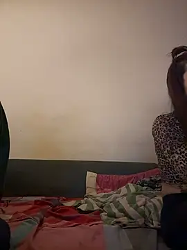 chiara-mario online show from May 21, 2026, 1:36 am
