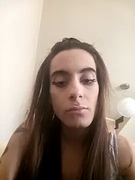 chiara-mario online show from April 6, 2026, 11:11 am