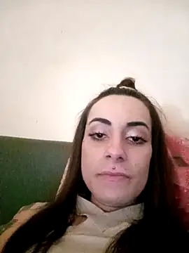 chiara-mario online show from May 10, 2026, 1:36 pm