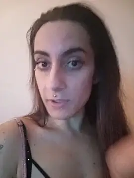 chiara-mario online show from June 2, 2026, 5:57 pm
