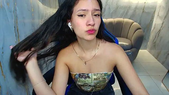 candy sky r online show from May 27, 2026, 3:03 am