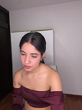 Lucy engel online show from May 29, 2026, 12:38 am