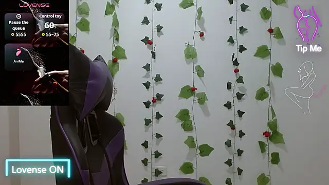 LiaRobertss  online show from April 9, 2026, 3:08 am