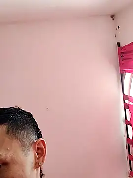 TuCanero23cm online show from April 12, 2026, 1:36 pm