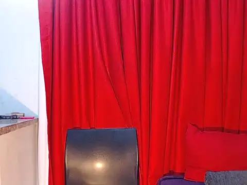 DarkDivva18 online show from May 11, 2026, 7:10 am