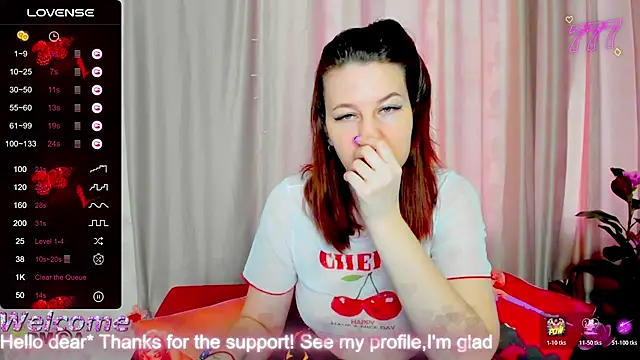 LilllyMoon online show from April 11, 2026, 1:13 am