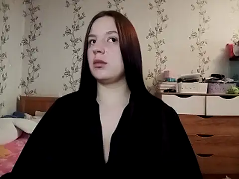 symmetryinvoid online show from April 12, 2026, 9:01 am