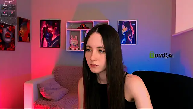 Snapshot of bella_dorn chatting on July 1, 2026, 7:36 pm bella dorn online show from July 1, 2026, 7:36 pm