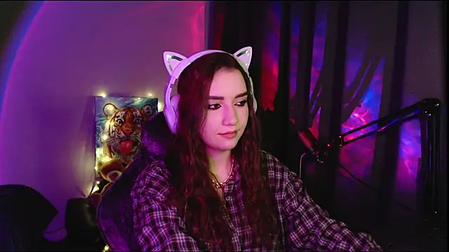 Celia Sensual  online show from May 29, 2026, 8:37 pm