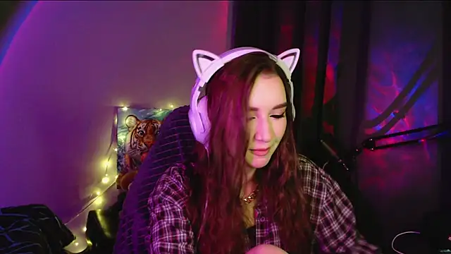 Celia Sensual  online show from May 12, 2026, 8:15 pm