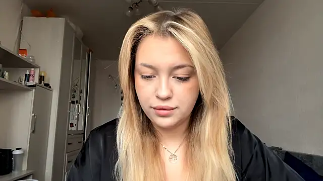 WonderedFlair online show from April 4, 2026, 7:26 am