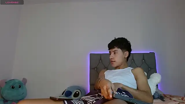 Sebas fire4 online show from May 15, 2026, 11:47 pm