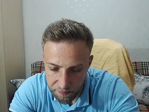 BlondEagleMuscle online show from June 3, 2026, 9:41 pm