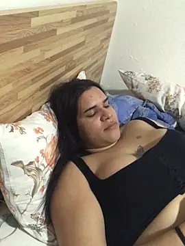 Gabrielaparaiso online show from July 9, 2026, 1:43 pm