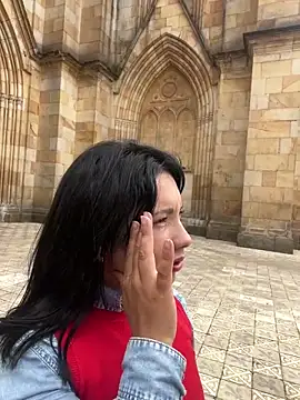 Marianaxc online show from April 23, 2026, 7:37 pm