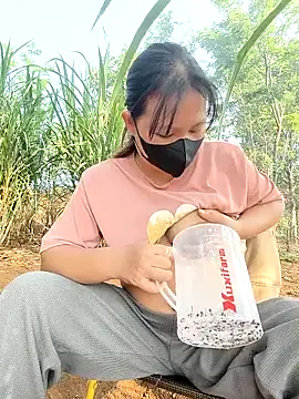 Tini-mimi online show from March 31, 2026, 12:45 am