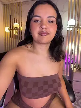 Snapshot of Catalinaa01 chatting on April 26, 2026, 3:26 am Catalinaa01 online show from April 26, 2026, 3:26 am