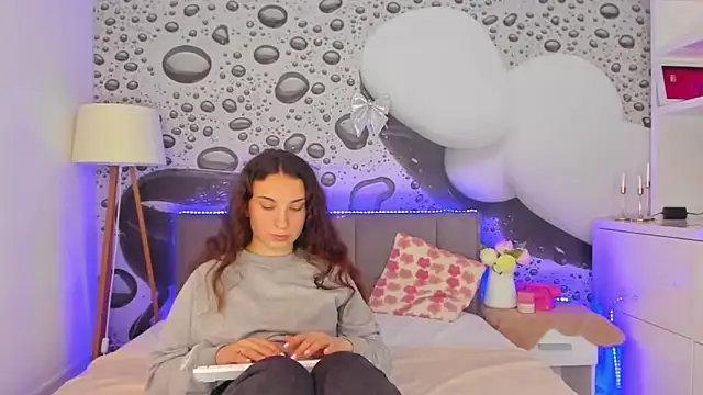 JosephineRows online show from March 27, 2026, 1:45 pm