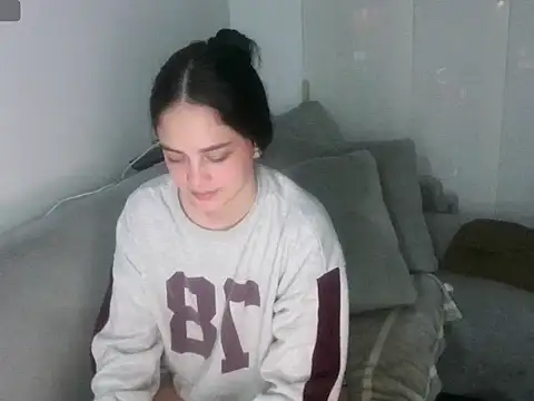 ashely jensen online show from April 7, 2026, 2:57 am