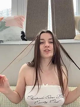 HotCherry18 online show from March 25, 2026, 10:03 am