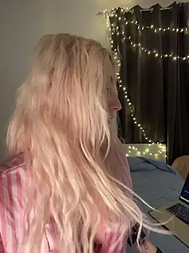 EllaCharm  online show from March 14, 2026, 5:19 pm