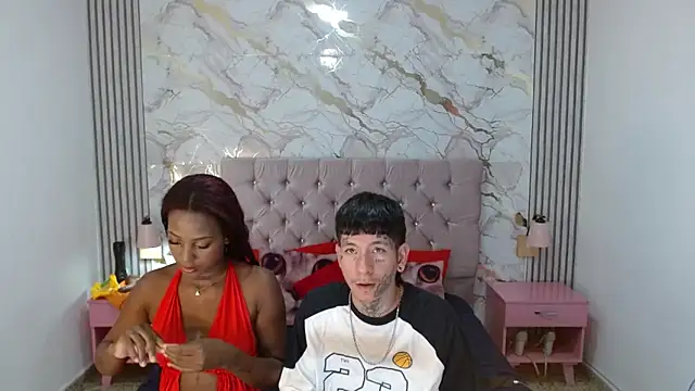 AshlieeGreenn online show from April 14, 2026, 7:41 pm