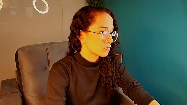 Sally Diazz online show from May 21, 2026, 7:33 pm