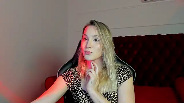 ElaraVoltage online show from March 25, 2026, 5:12 pm