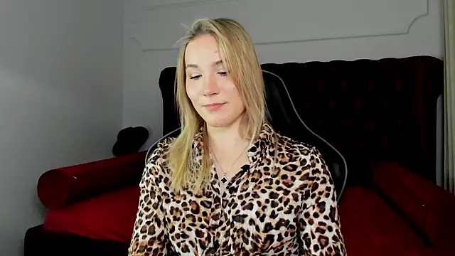 ElaraVoltage online show from April 20, 2026, 5:14 pm