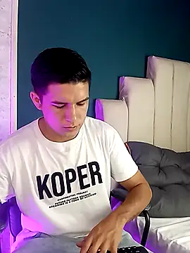 Jean Jagger online show from March 29, 2026, 11:34 am