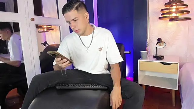 Jean Jagger online show from March 16, 2026, 11:25 am