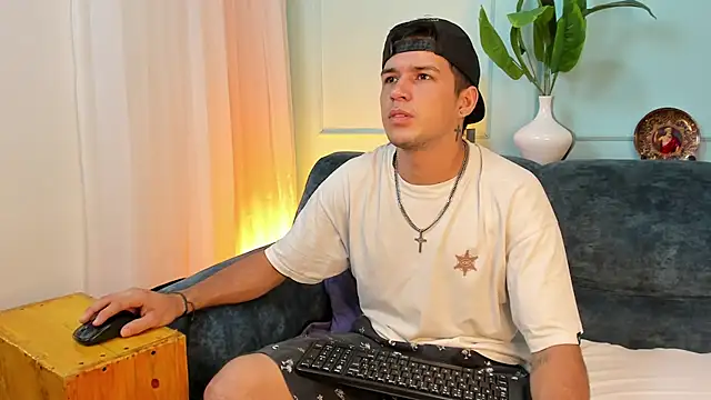 Jean Jagger online show from April 7, 2026, 11:56 am