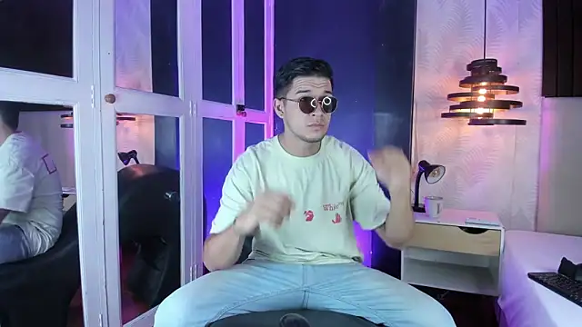 Jean Jagger online show from March 27, 2026, 11:33 am